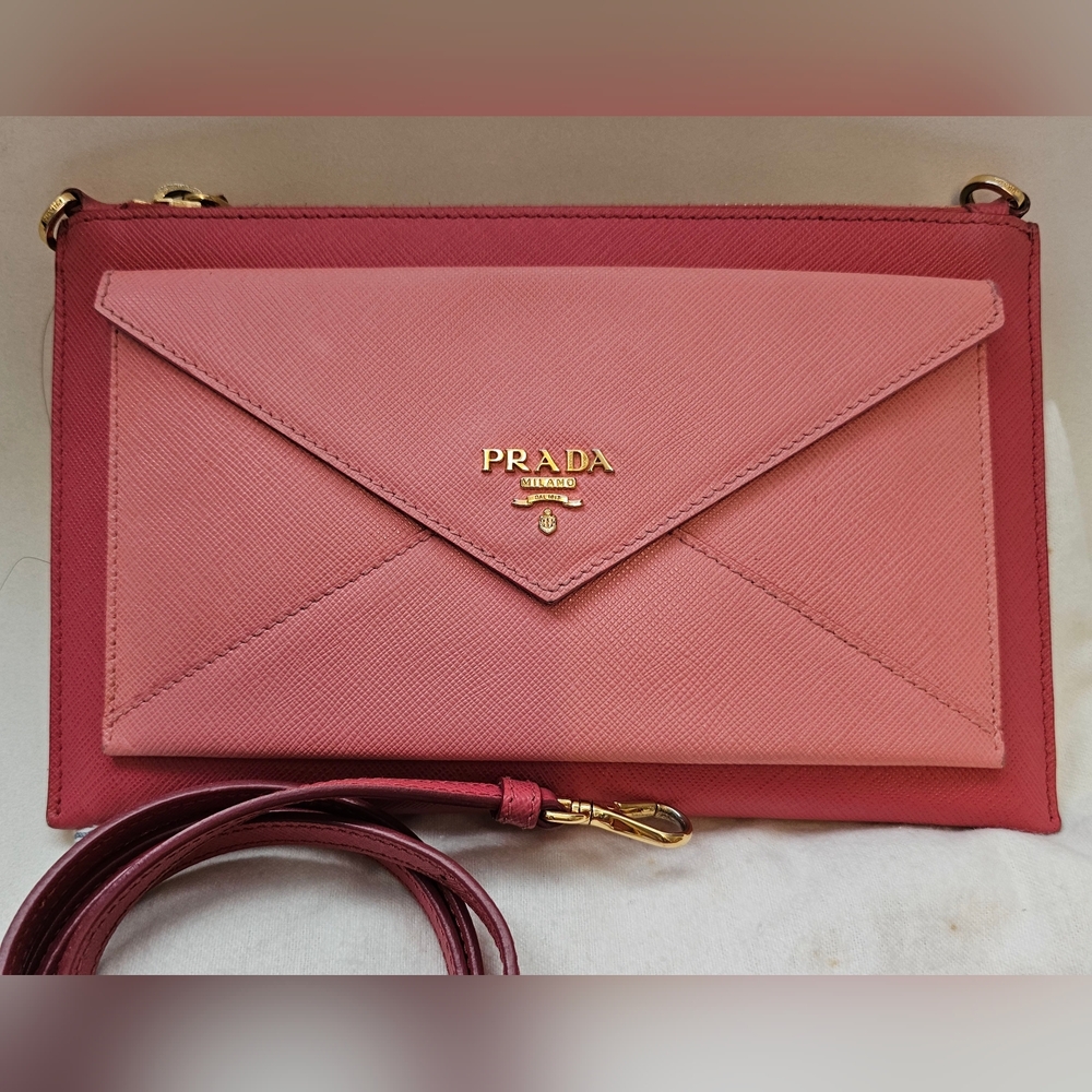 AUTHENTIC BI-COLOR PRADA SAFFIANO CROSSBODY ENVELOPE WALLET ON CHAIN